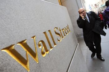 Saham di Wall Street jatuh meski Federal Reserve luncurkan tindakan agresif