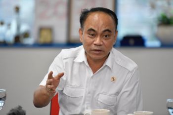 Kemdes dorong seluruh desa di Indonesia dapat dialiri listrik