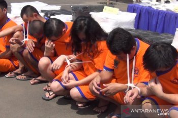 Tujuh juta pil koplo diamankan Polrestabes Surabaya