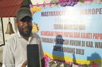 Masyarakat Waropen datangi Kejati dan Polda Papua, nyatakan dukungan penanganan kasus korupsi