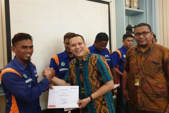 Apresiasi kinerja, 15 awak mobil tangki terima penghargaan