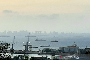 Pelabuhan Batuampar  sepi dari aktivitas bongkar muat