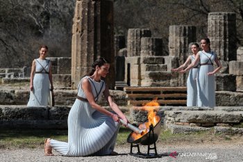 Pawai obor Olimpiade 2020 di Yunani dihentikan
