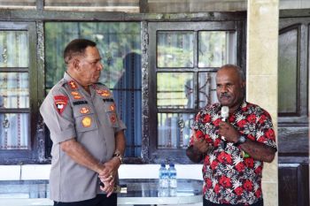Kapolda Irjen Paulus Waterpauw tatap muka dengan aktivis Papua