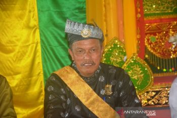 Ishak tanggapi dingin diberhentikan jadi Kadisbud