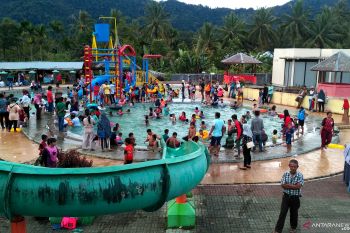 Tourist destinations in Solok Selatan still open during  Christmas and New Year holidays
