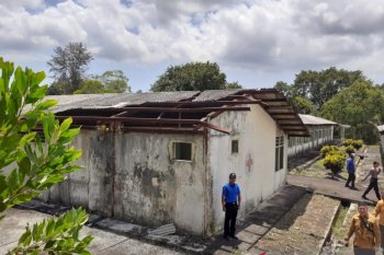 Fasilitas karantina di  Galang untuk perkecil gerak virus