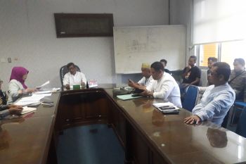 Pasaman Barat butuh  penambahan pabrik es untuk pendingin ikan nelayan