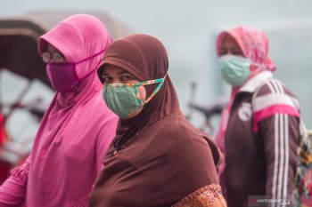 Melawan COVID-19  dari rumah