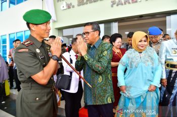 Gubernur Sulsel cek suhu tubuh di Unhas guna mengantisipasi COVID-19