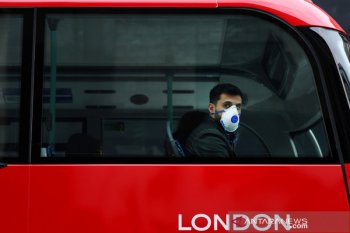 Pemerintah  Inggris tak liburkan sekolah, masyarakat  bereaksi