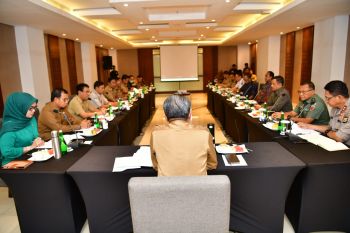 Gubernur Sulsel pimpin rakor pencegahan virus corona