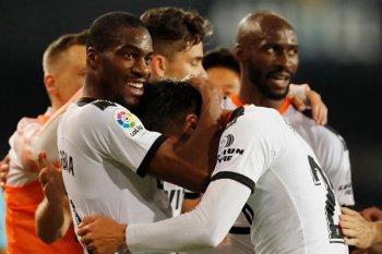 Lebih dari sepertiga skuat Valencia positif corona