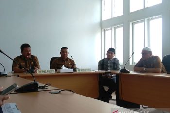 Anda warga Padang Panjang dan ingin tahu soal corona, silahkan hubungi call center ini