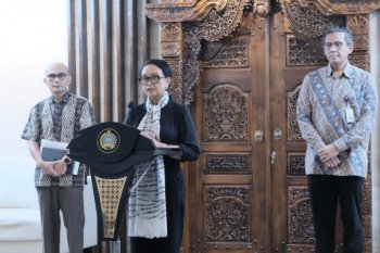 Pemerintah imbau WNI batasi bepergian ke luar negeri