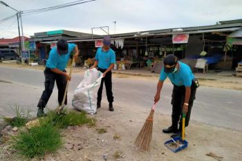 Polsek Muara Tami bersih lingkungan antisipasi virus corona