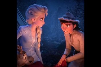 Pengisi suara karakter Honeymaren Frozen 2 positif corona