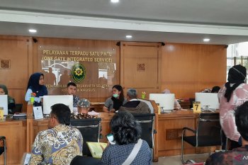 PN Jaksel imbau pengunjung jaga jarak cegah virus Corona