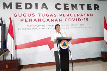 Pemerintah imbau masyarakat tenang dan waspada pandemi COVID-19
