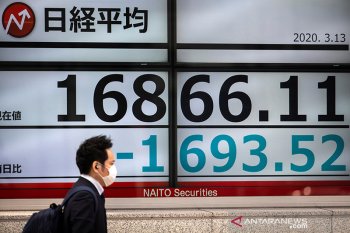 Saham Tokyo dibuka turun tajam akibat khawati corona