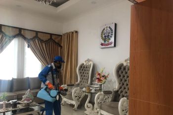 Wagub Sulsel instruksikan penyemprotan cairan disinfektan di sejumlah titik