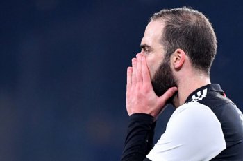 Higuain dan Khedira pulang kampung padahal  Italia lagi lockdown