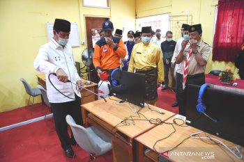 Rumah ibadah hingga sekolah di Kepri disemprot disinfektan