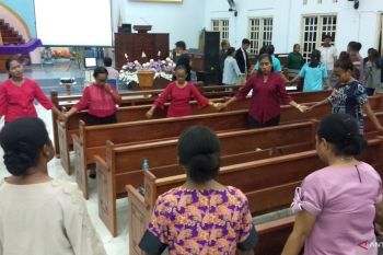 Pemuda GKI Klasis Sorong doa bersama untuk pemulihan Indonesia
