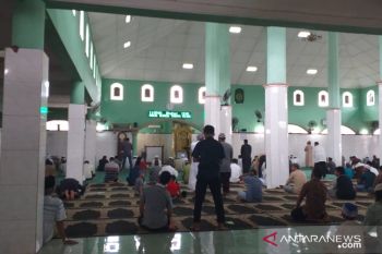 Umat Islam harus tawakal dan ikhtiar  hadapi wabah COVID-19