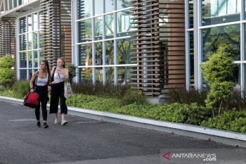 Virus corona, permohonan izin tinggal WNA di NTB meningkat