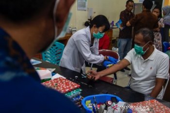 Wali Kota Palu lakukan pemeriksaan di RS rujukan COVID-19