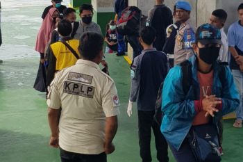 Tim gabungan lakukan pemeriksaan speedboat dari Sungai Nyamuk