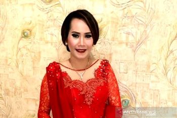 Legislator Gumas: Bersalaman untuk sementara dapat diganti dengan beberapa cara