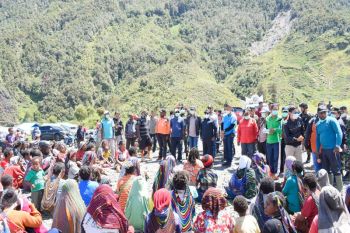 Puncak Jaya tutup penerbangan antisipasi COVID-19