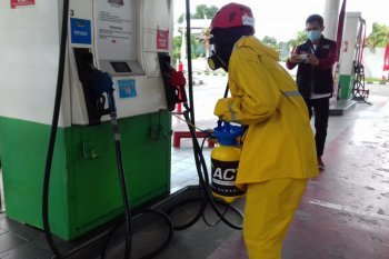 PT Pertamina semprot disinfektan ke 100 SPBU di Jakarta, pastikan bersih kuman