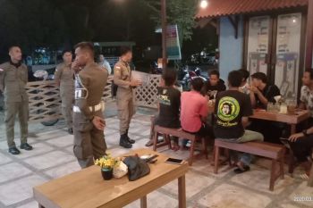 Jaga Jarak, Hindari Kerumunan