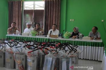 Pemkot Kendari menyediakan layanan gratis penyemprotan disinfektan