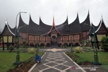 OBJEK WISATA PADANG PANJANG DITUTUP SEMENTARA