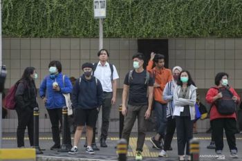 Cek fakta: Virus corona mampu melayang delapan jam di udara?