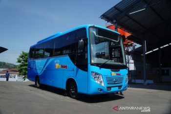 Pendapatan Bustrans Padang turun selama pandemi COVID-19