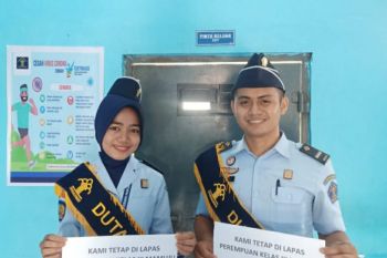 Warga binaan Lapas di Sulbar diberikan vitamin cegah COVID-19