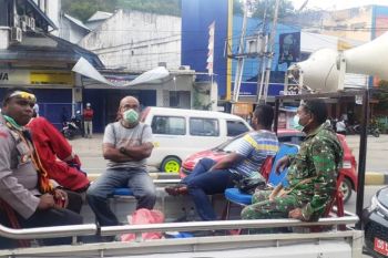 Kapolsek-Kadistrik dan Danramil Abepura imbau warga terkait virus corona