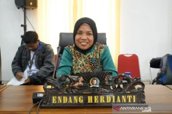 DPRD Sigi  minta Pemkab segera lakukan penyemprotan desinfektan