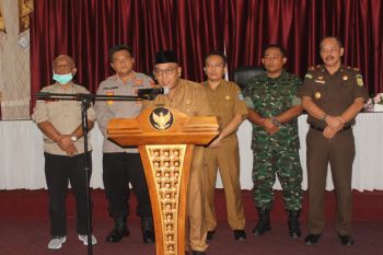 Pasaman Barat semprot massal tempat-tempat pelayanan masyarakat (Video)