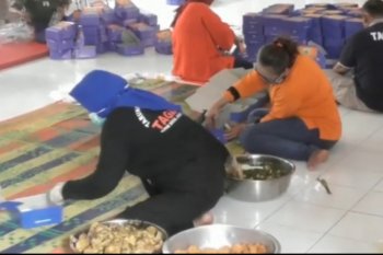 Pemkot beri pasok makanan bagi pasien COVID-19 yang isolasi mandiri