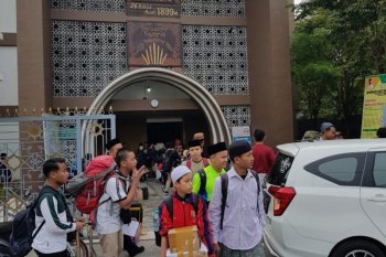 Santri Pesantren  Jombang dipulangkan untuk cegah penularan COVID-19