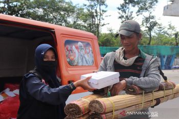 ACT Sulsel gelar operasi makan gratis untuk warga terdampak COVID-19