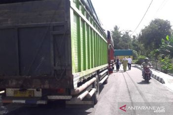 Padang Panjang minta truk pupuk percepat pembongkaran untuk antisipasi COVID-19 dan kelancaran lalu lintas