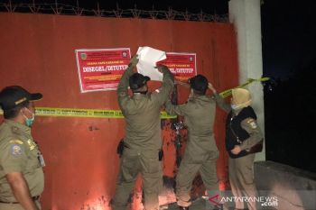 Satpol PP Kudus segel tiga tempat karaoke untuk cegah COVID-19