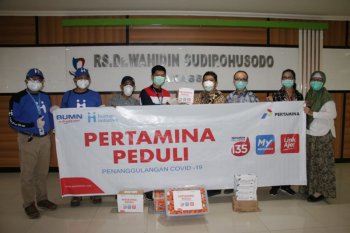 Pertamina salurkan bantuan multivitamin bagi tenaga medis COVID-19 di Makassar